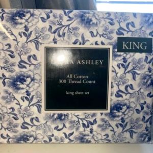 New King Laura Ashley King Sheet Set